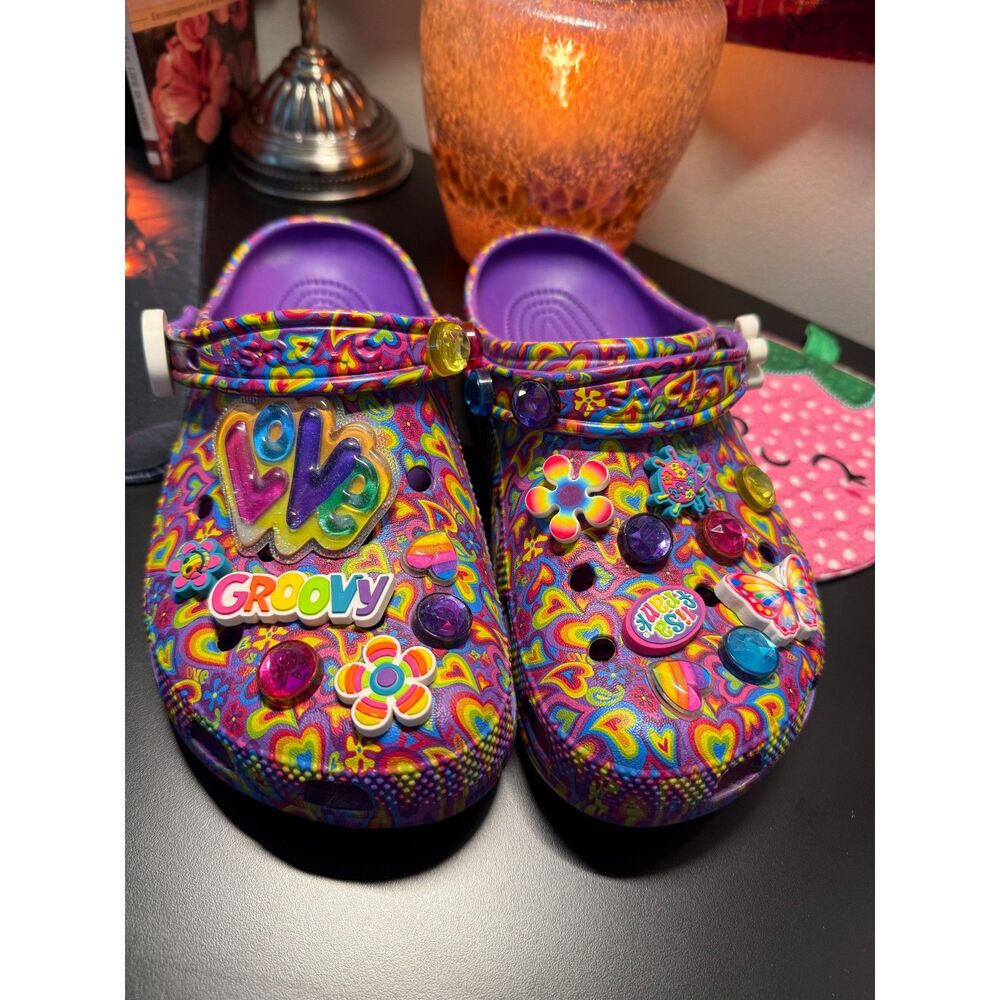 Barely Used!! Size Men 6 / Women 8 US - Classic Lisa Frank Clog Crocs